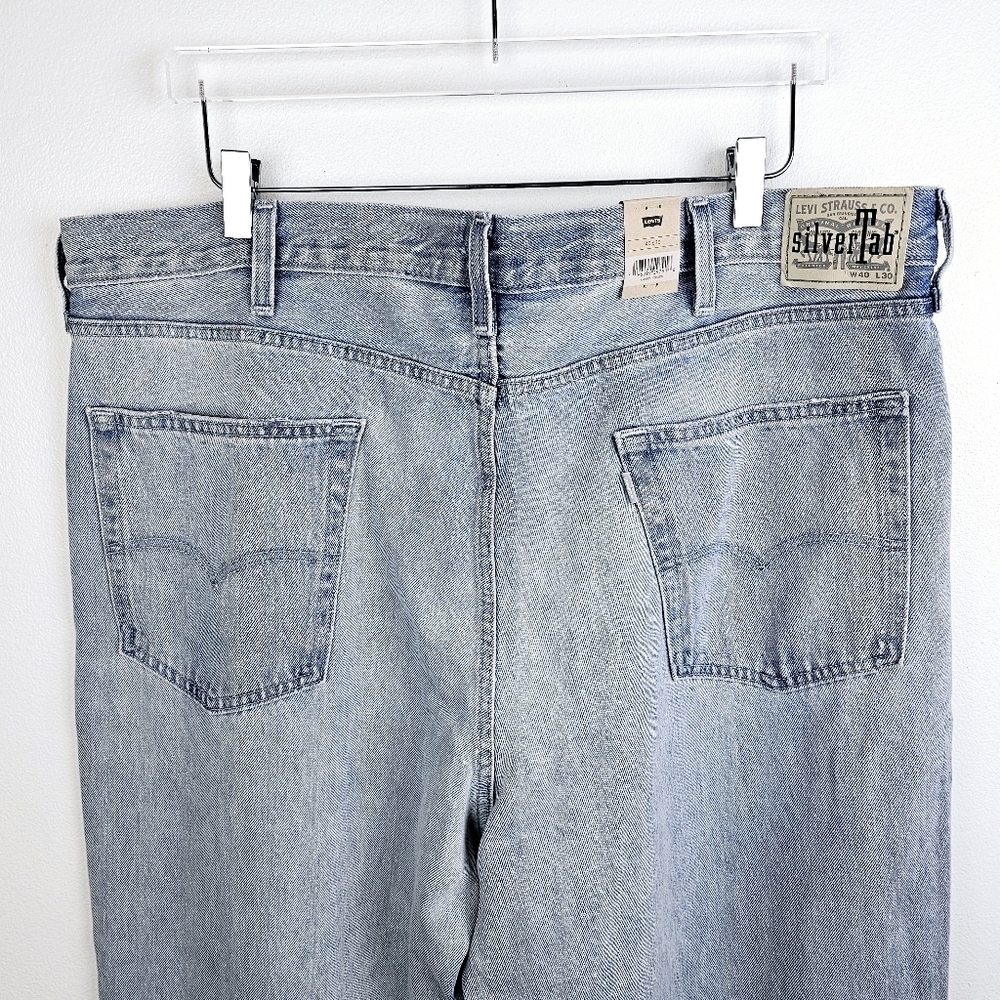Levi's SilverTab Loose Lightwash Jeans NWT 40x30 - Picture 9 of 16